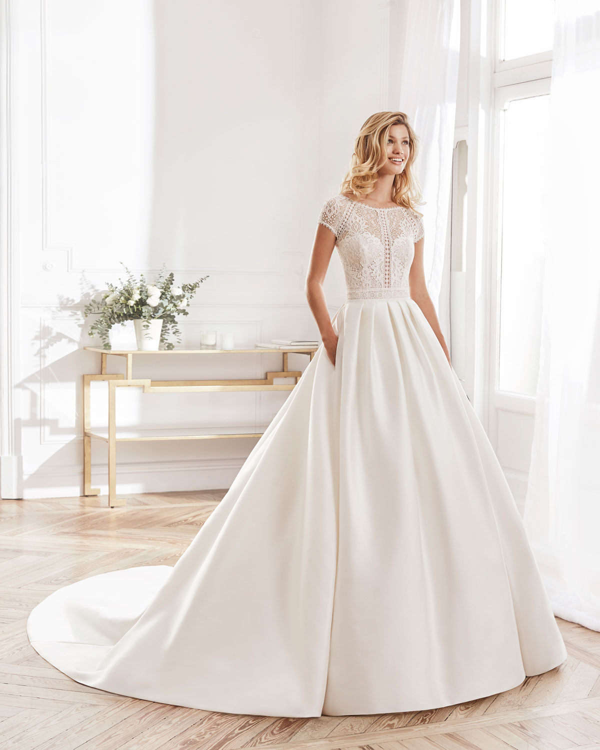  Produto: Nelsa, Categoria: Vestidos de Noiva, Ano: 2020, Marca Aire