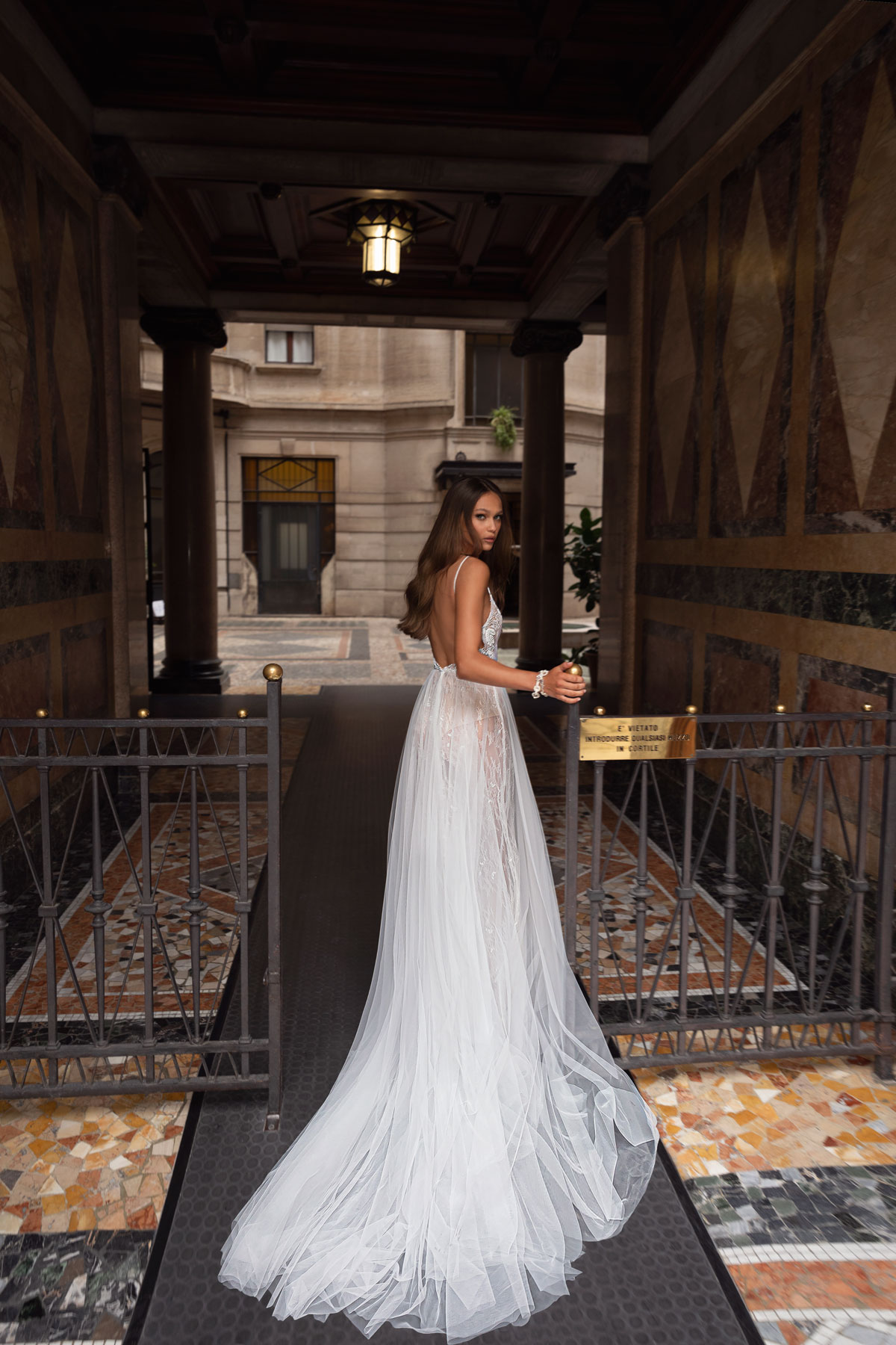  Produto: 1851, Categoria: Vestidos de Noiva, Ano: 2020, Marca Julie Vino Group