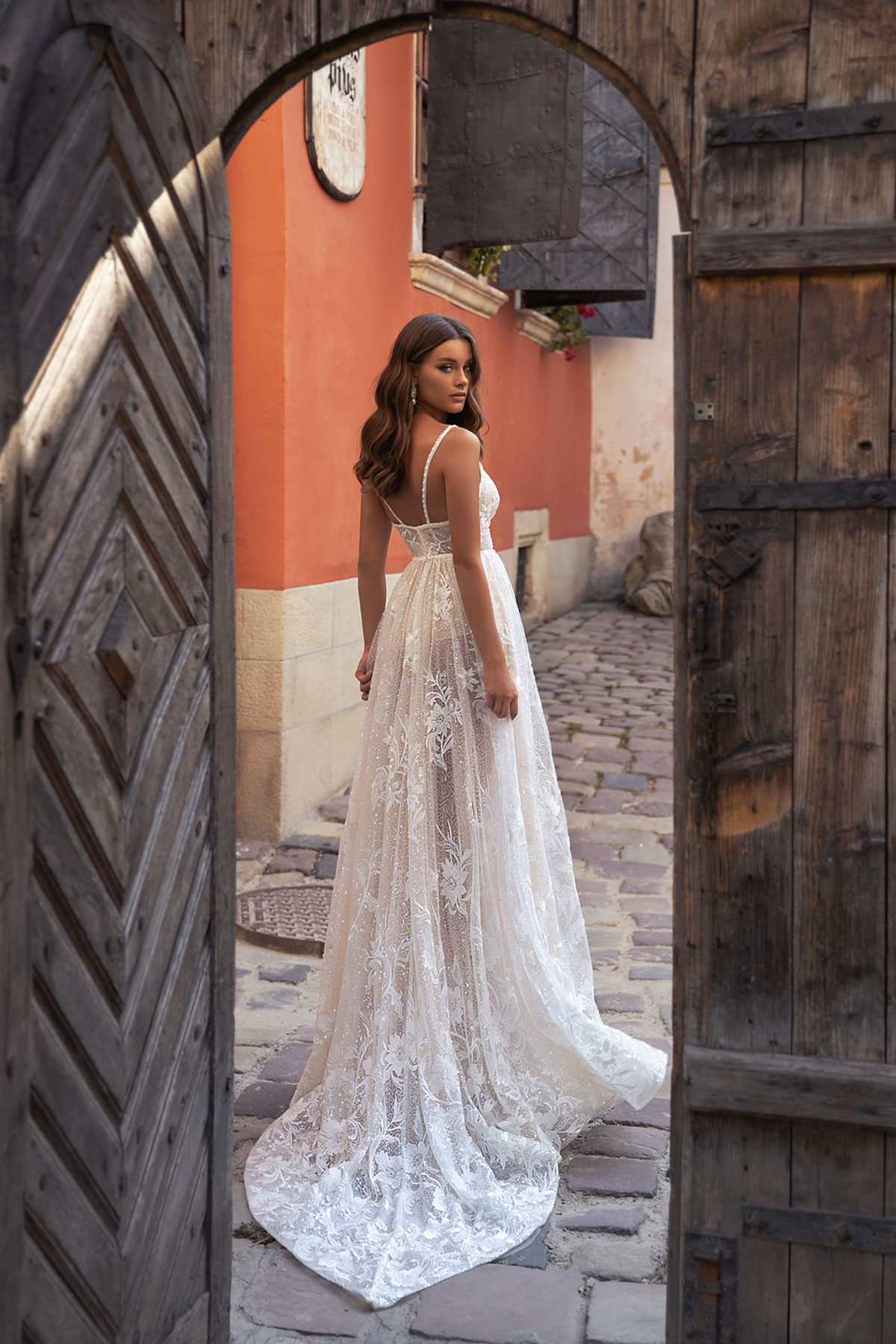  Produto: VG 2003, Categoria: Vestidos de Noiva, Ano: 2020, Marca Julie Vino Group