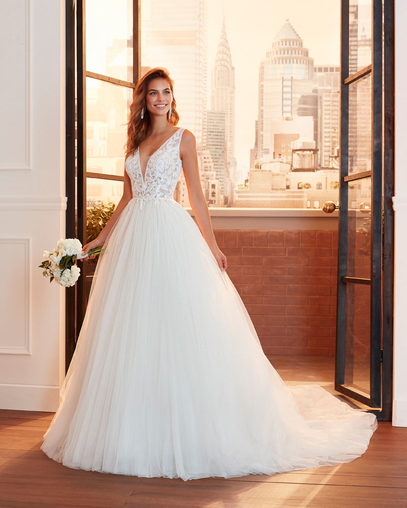  Produto: Linz, Categoria: Vestidos de Noiva, Ano: 2020, Marca Luna Novias
