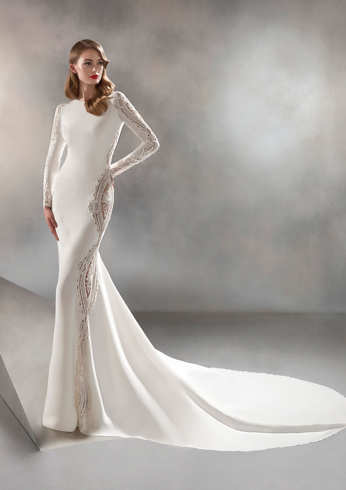  Produto: Condesa, Categoria: Vestidos de Noiva, Ano: 2020, Marca Pronovias