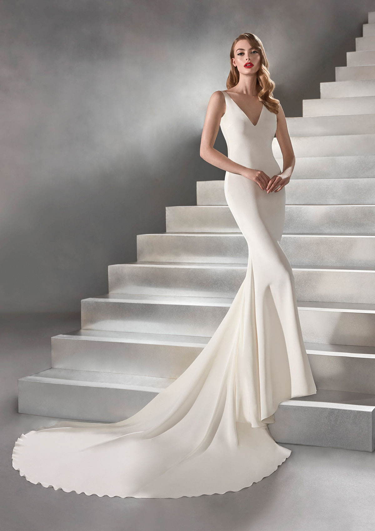  Produto: Hispalis, Categoria: Vestidos de Noiva, Ano: 2020, Marca Pronovias