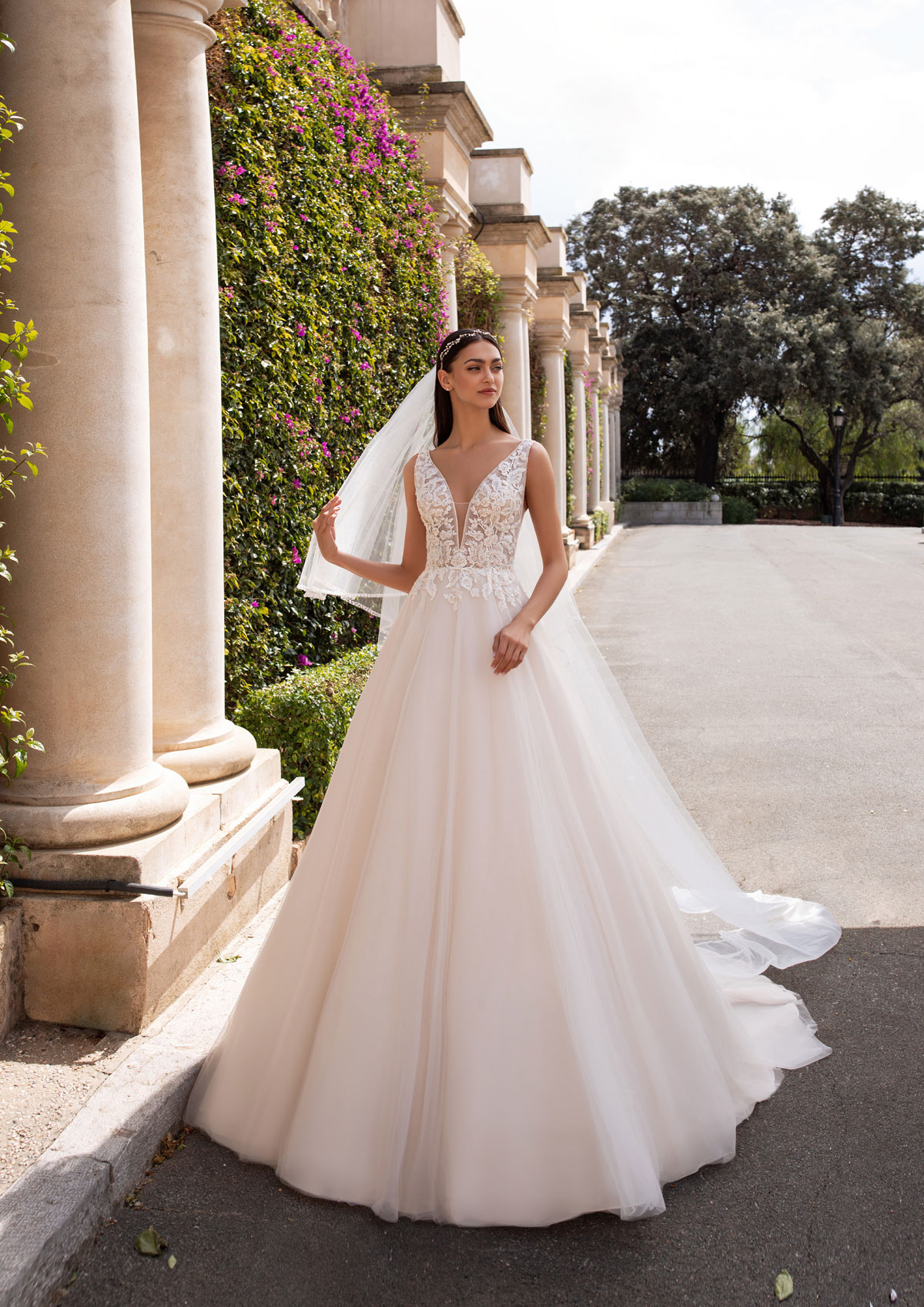  Produto: Kerberus, Categoria: Vestidos de Noiva, Ano: 2020, Marca Pronovias