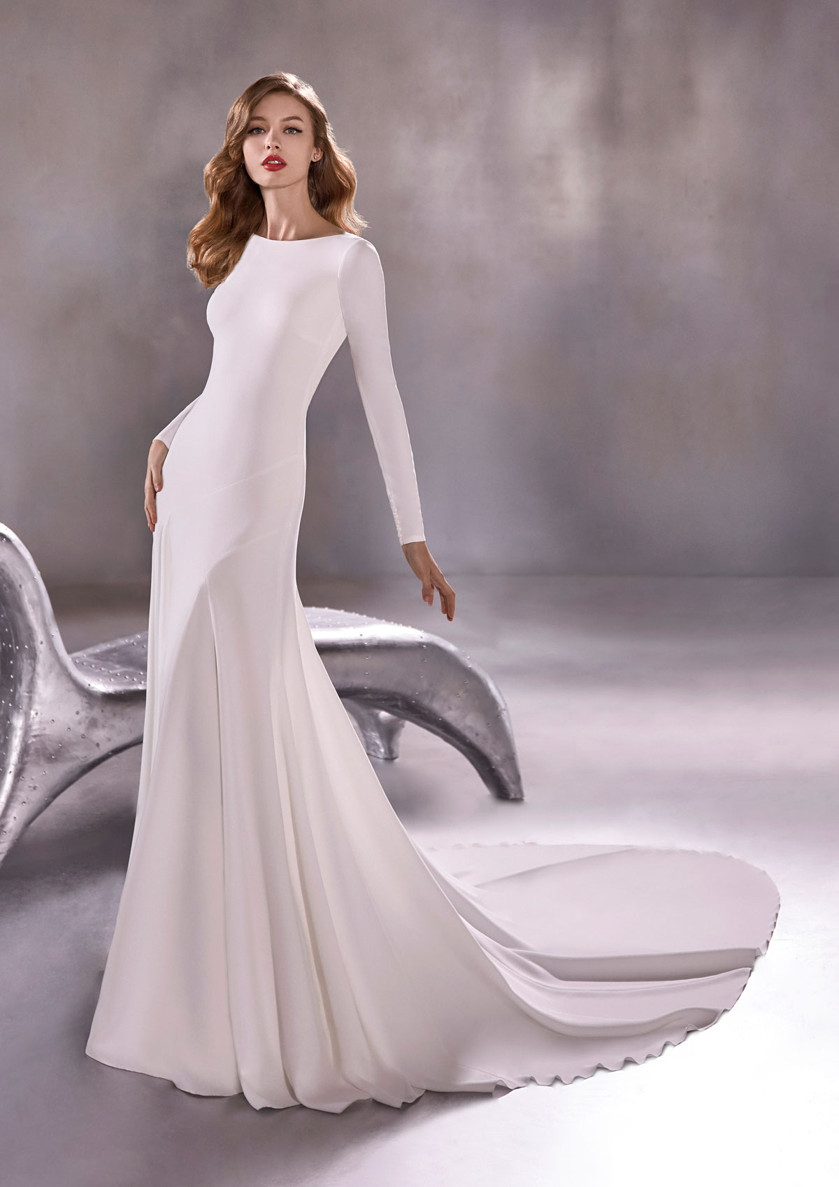  Produto: River, Categoria: Vestidos de Noiva, Ano: 2020, Marca Pronovias