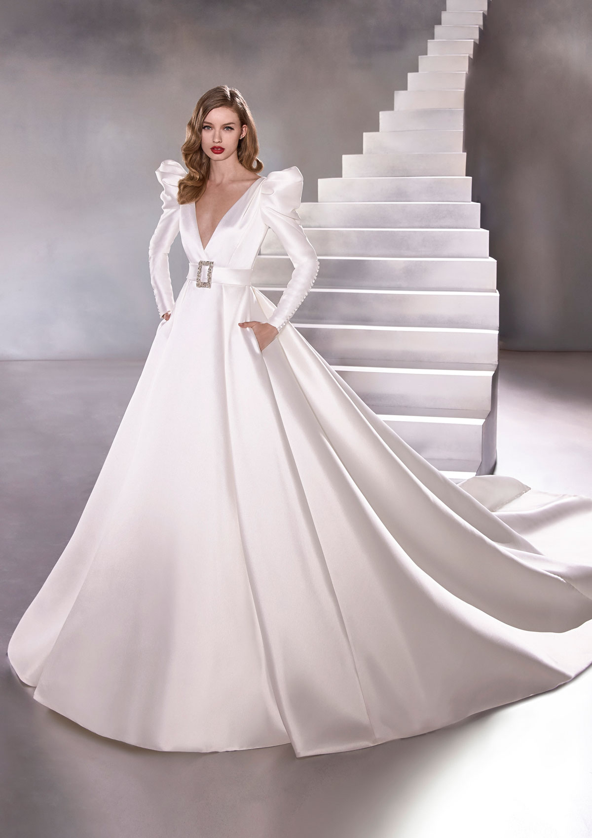  Produto: Space, Categoria: Vestidos de Noiva, Ano: 2020, Marca Pronovias