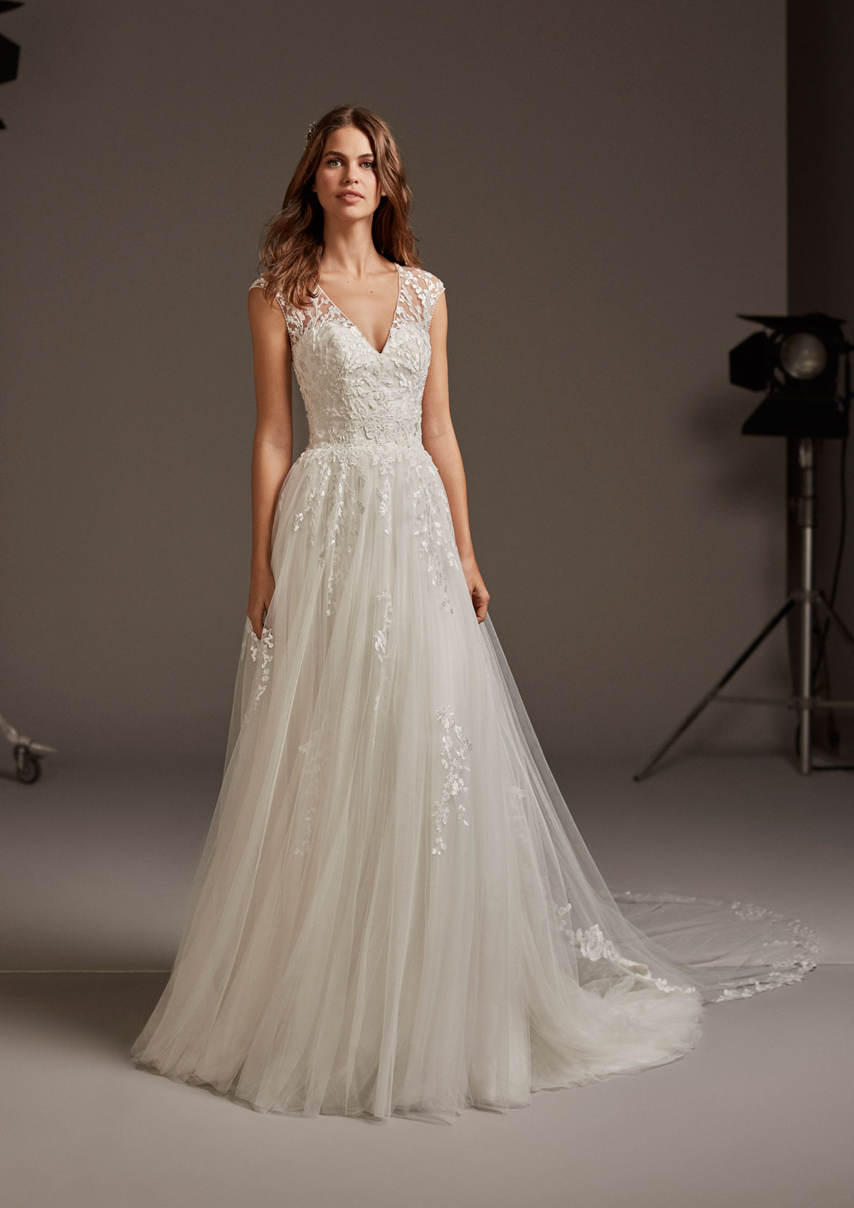 Produto: Venua, Categoria: Vestidos de Noiva, Ano: 2020, Marca Pronovias