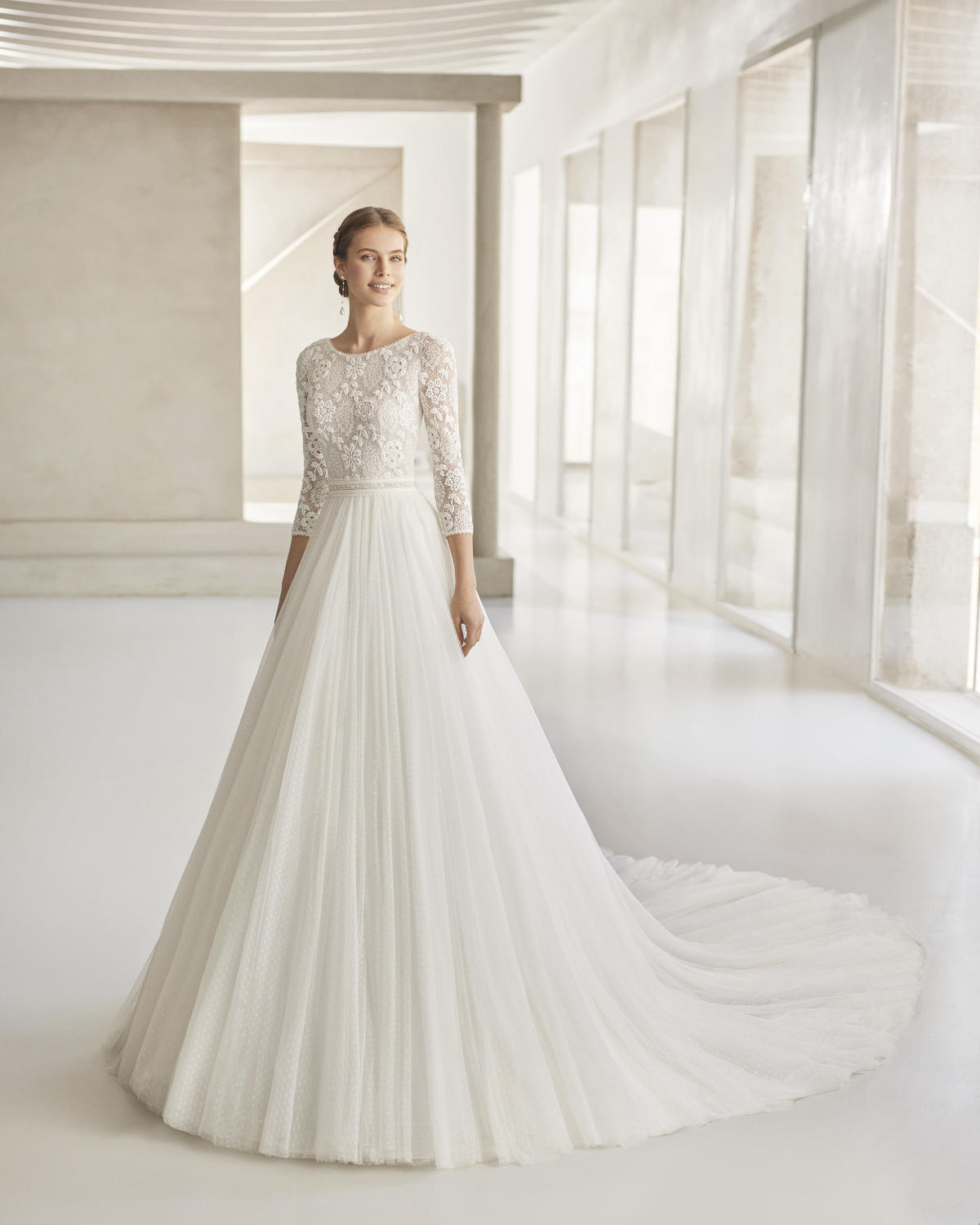  Produto: Backner, Categoria: Vestidos de Noiva, Ano: 2022, Marca Rosa Clará