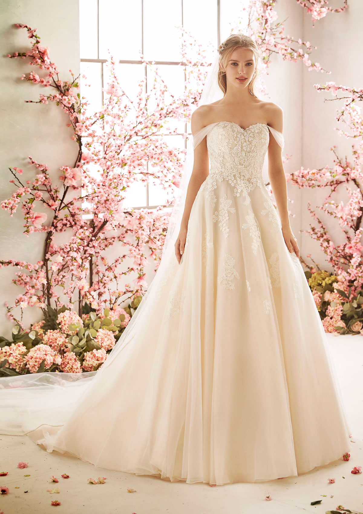  Produto: Sunflower, Categoria: Vestidos de Noiva, Ano: 2020, Marca San Patrick