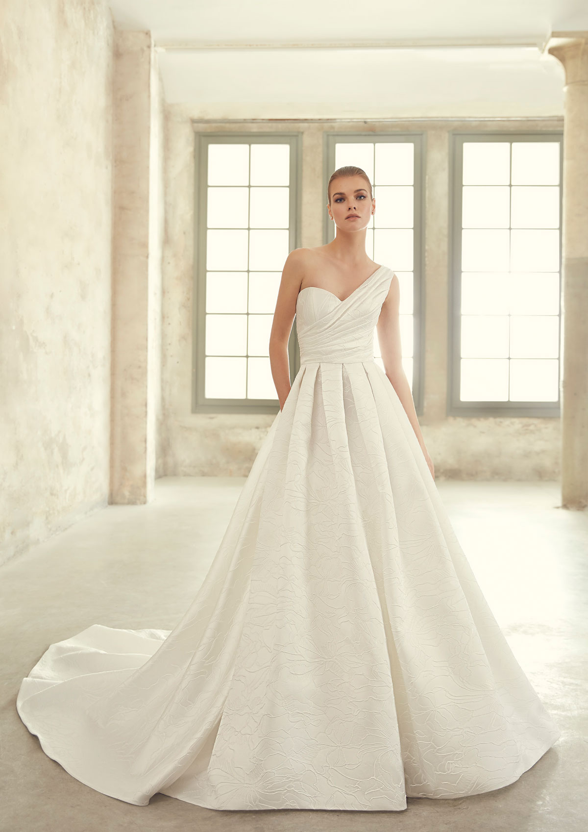  Produto: Anna Sophia, Categoria: Vestidos de Noiva, Ano: 2021, Marca San Patrick