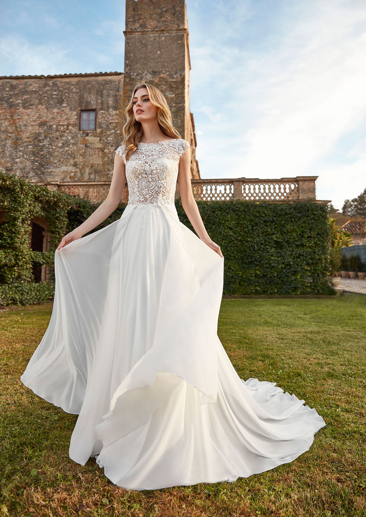 Produto: Condamine, Categoria: Vestidos de Noiva, Ano: 2021, Marca San Patrick