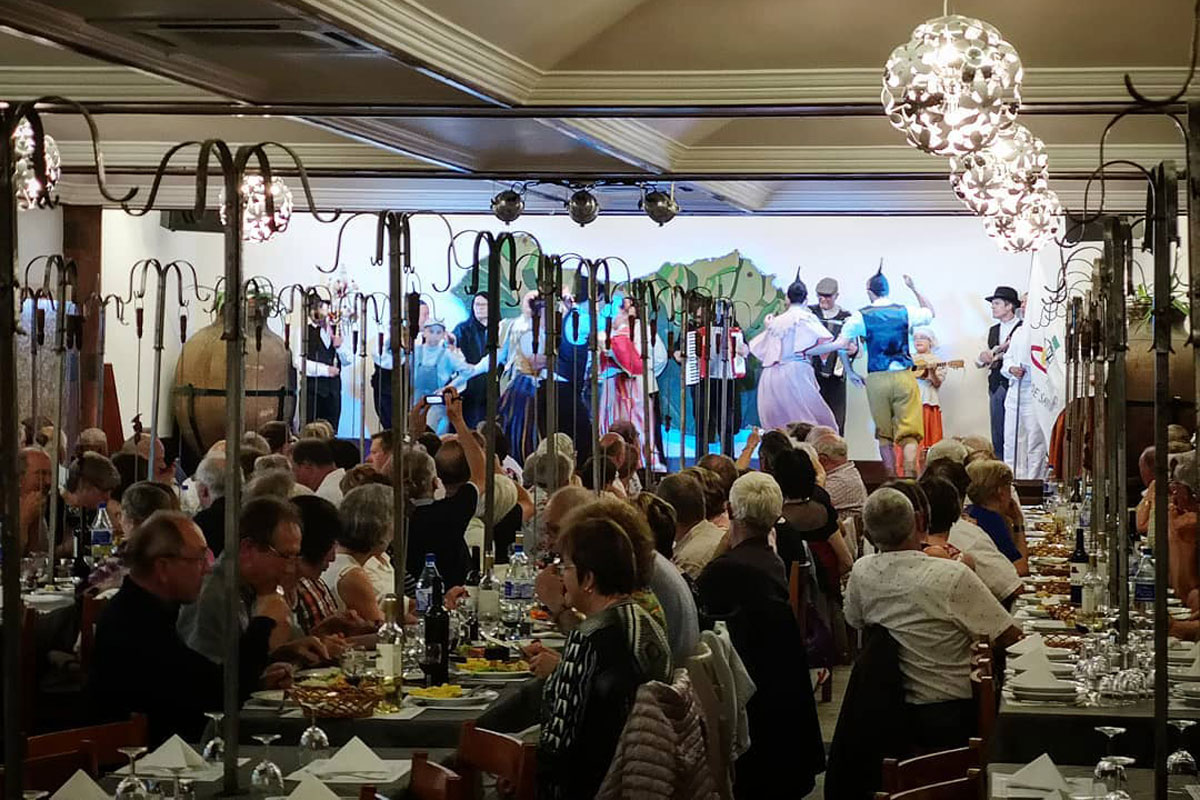 Loja: Restaurante Típico A Parreira - Imagem de Destaque